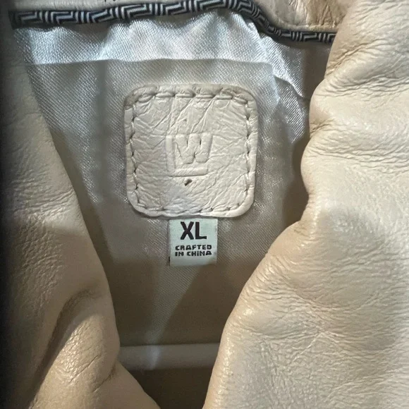 Women's Cream Jacket - Picture 3 of 3